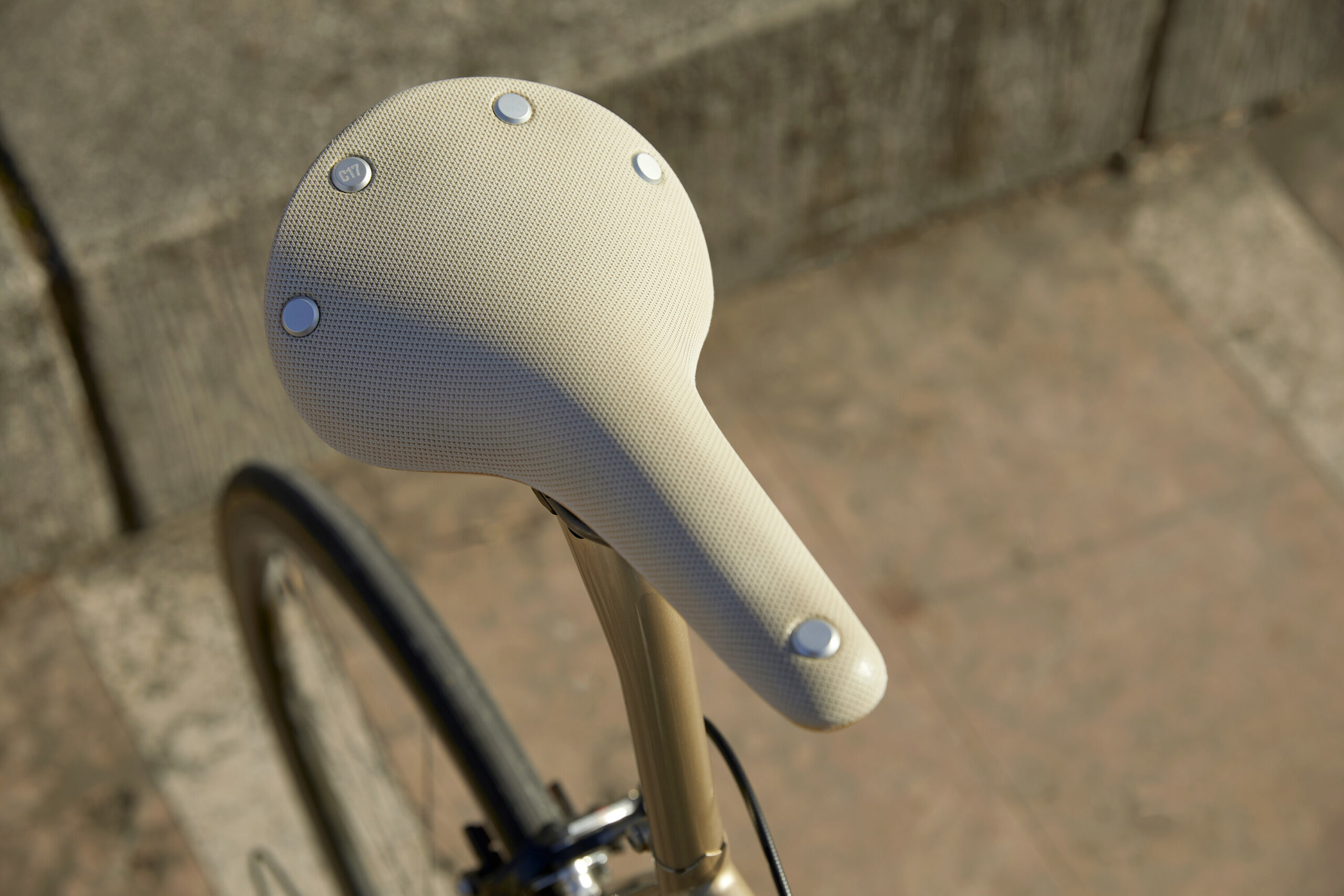 Brooks Cambium C17 Recycled Nylon: Neuer Rennrad-Sattel aus nachhaltigem Material
