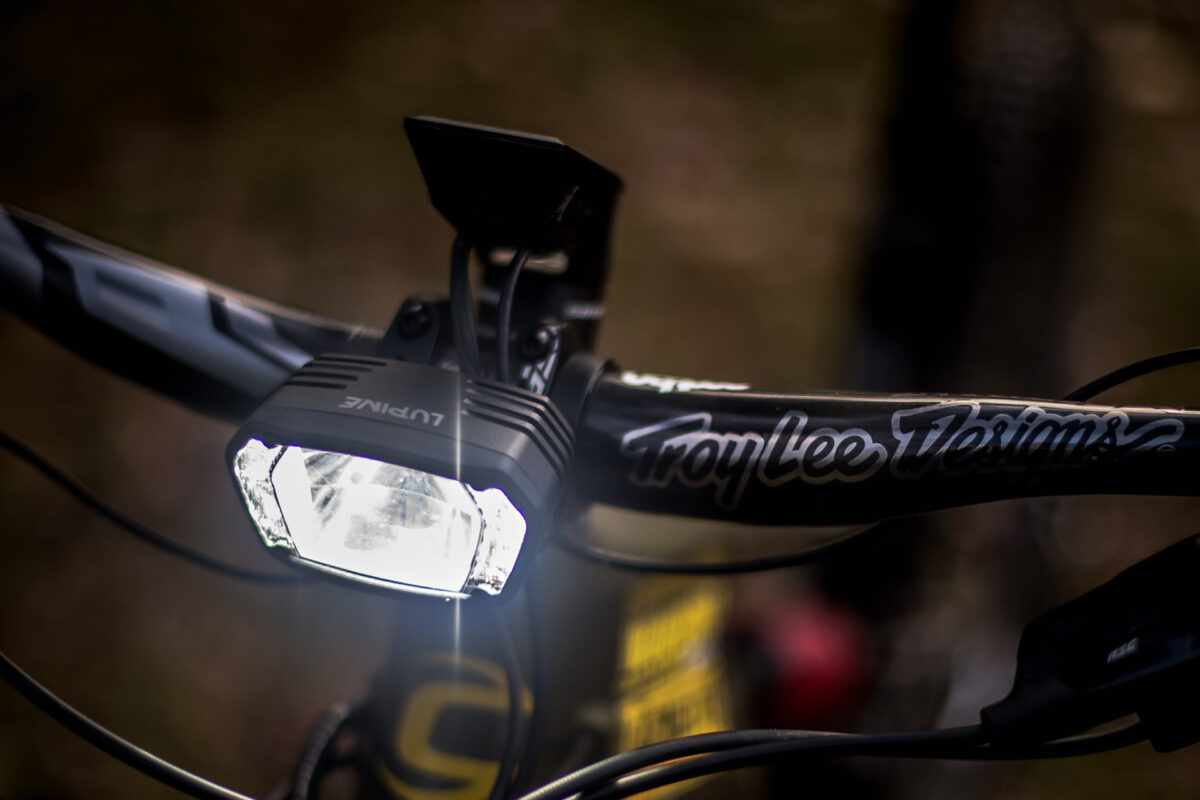 Helle 1.800 Lumen und StVZO zugelassen!: Lupine SL X E-Bike-Lampe im Test