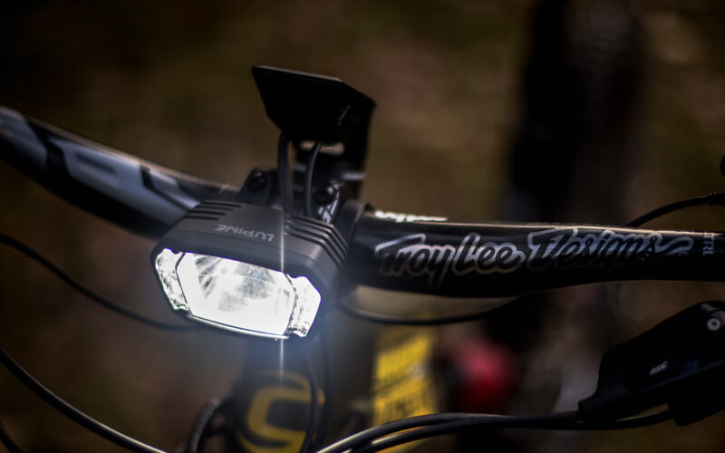 Helle 1.800 Lumen und StVZO zugelassen!: Lupine SL X E-Bike-Lampe im Test