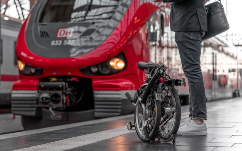 Jahresticket mit Faltrad-Abo: Brompton kooperiert mit der Deutschen Bahn