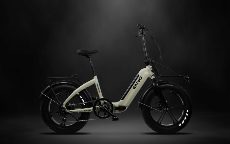 Das neue Blaupunkt Enno: Faltrad mit E-Antrieb und zwei Gepäckträgern