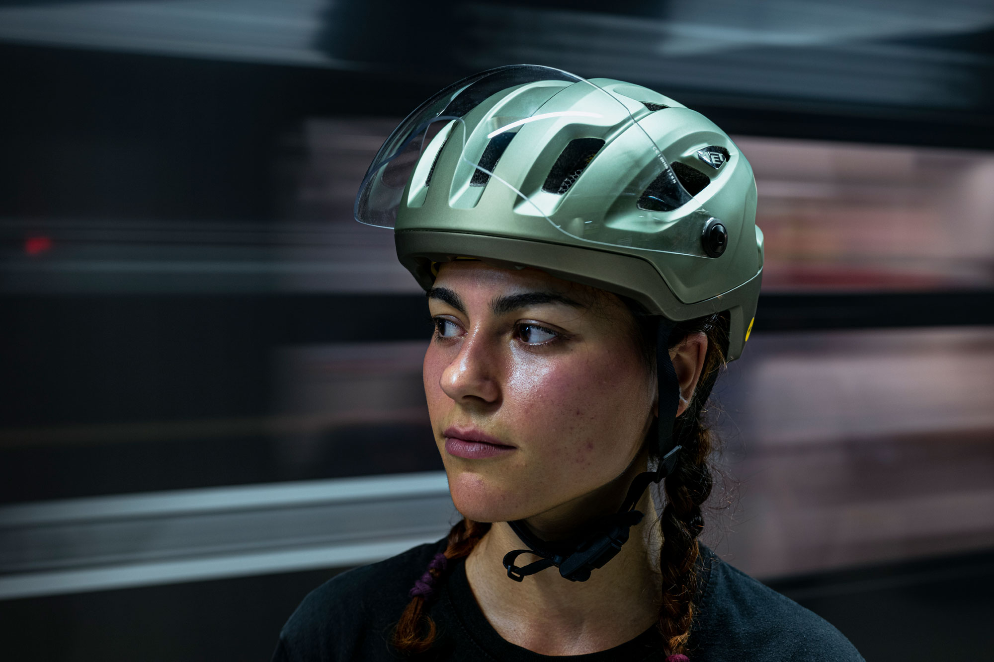 Der neue MET Intercity Mips Fahrradhelm: S-Pedelec-Zertifizierung & Visier schön verpackt
