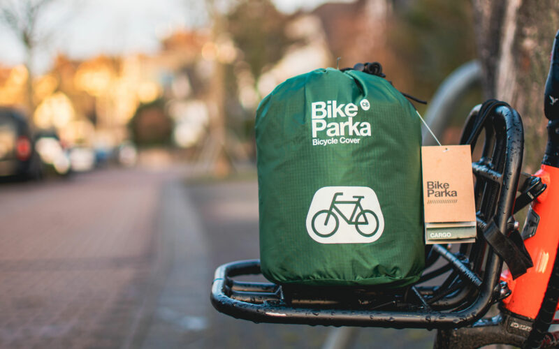 BikeParka Cargo Lastenrad-Abdeckung – Ausprobiert!: Der schicke Regenmantel fürs Rad
