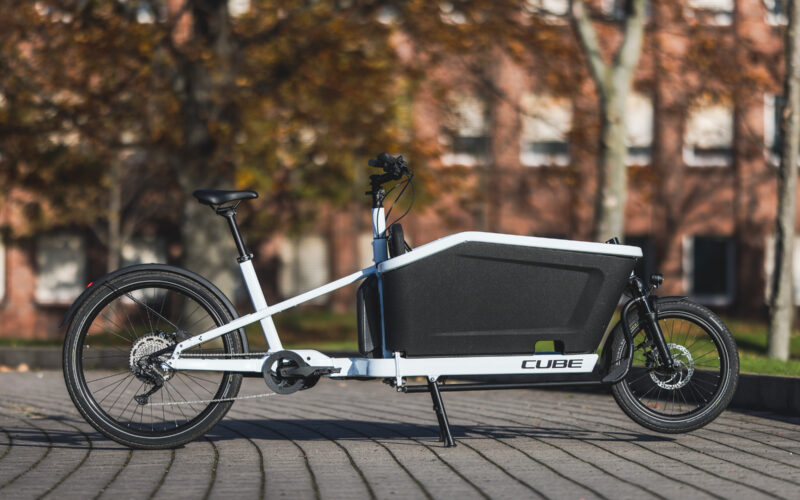 Cube Cargo Sport Dual Hybrid E-Lastenrad im Test: Sportlicher Einsteiger mit viel Platz