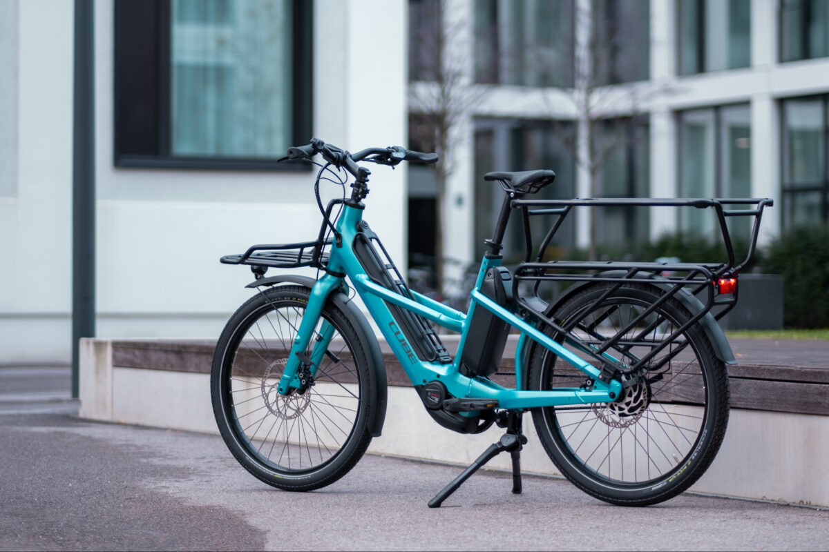Neues Cube Longtail Hybrid E-Bike: Lastenrad mit 80 kg Zuladung & Handschuhfach