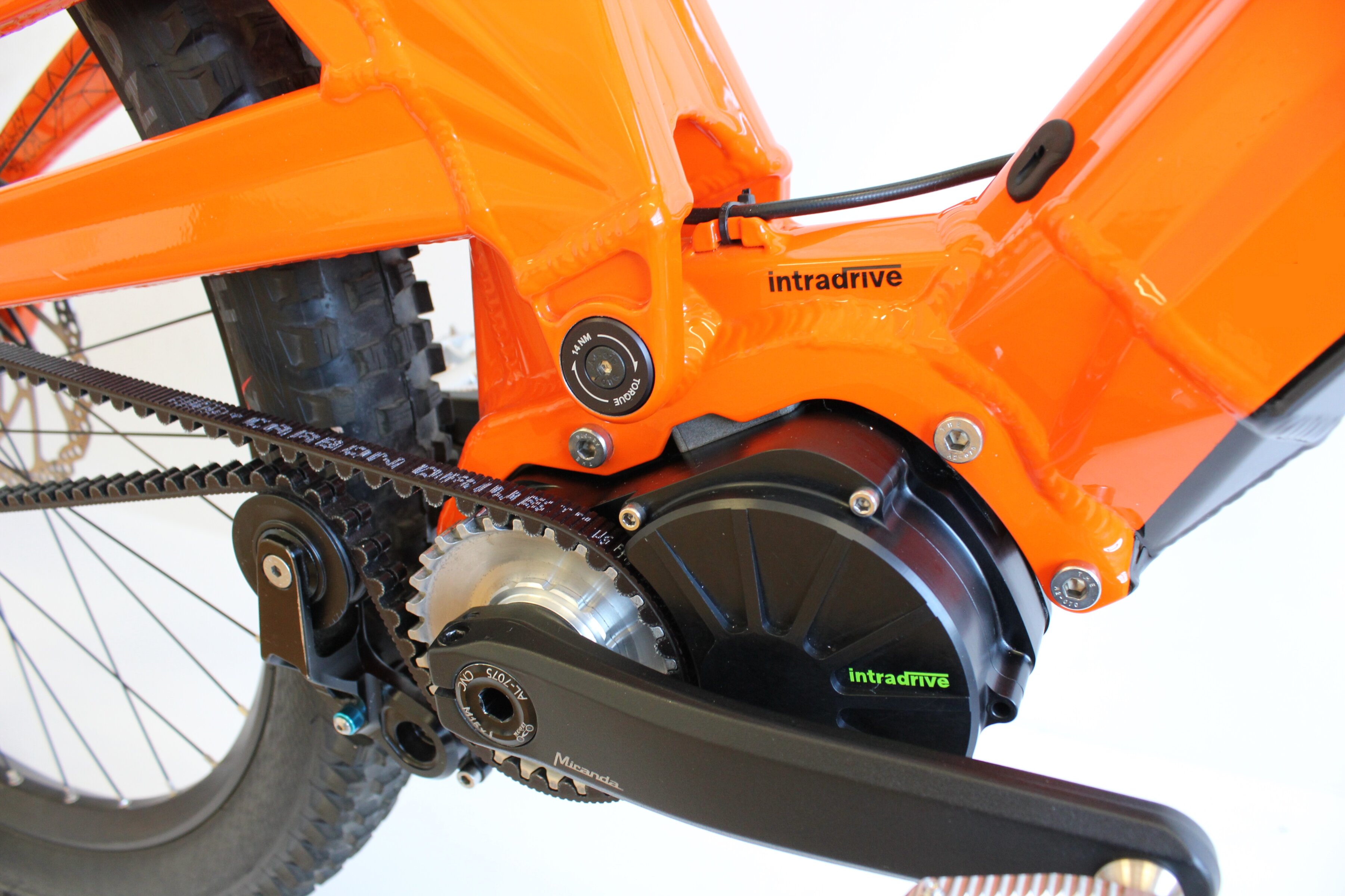 Neuer Player im E-Bike-Markt: Intra Drive Motor-Getriebe-Kombination