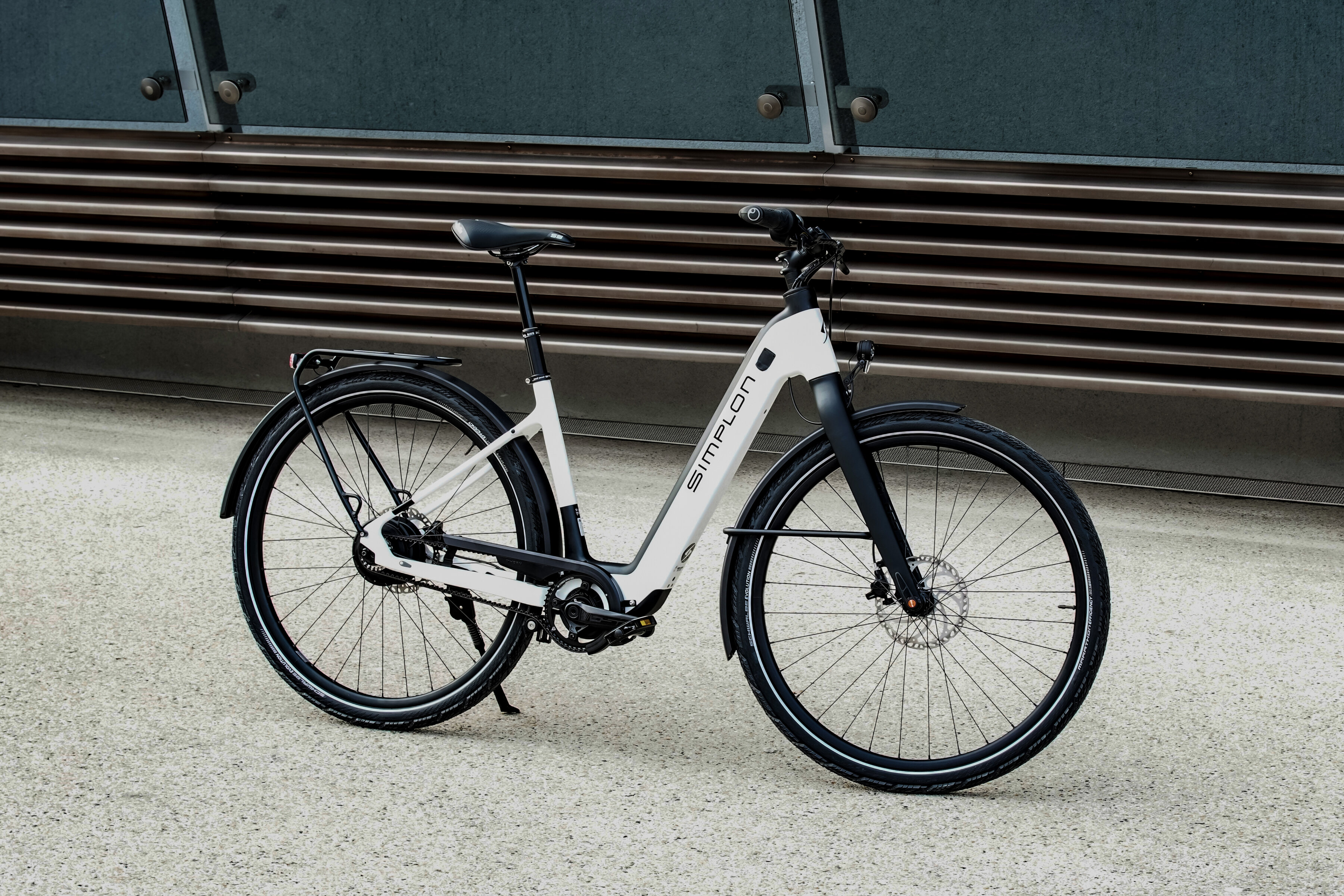 Neues Simplon Silkcarbon TQ Uni: Urban-E-Bike mit Carbonrahmen und 16,5 kg