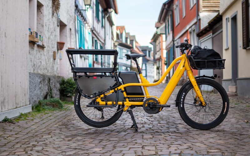 Momentum PakYak E+ E-Lastenrad im Test: Gutmütiges Lastentier mit cleveren Features