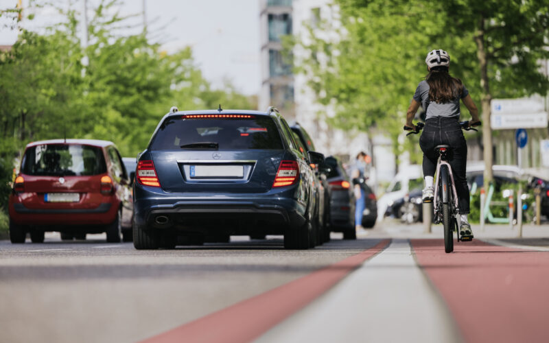 Bosch E-Bike-Umfrage 2024: Infrastruktur als limitierender Faktor