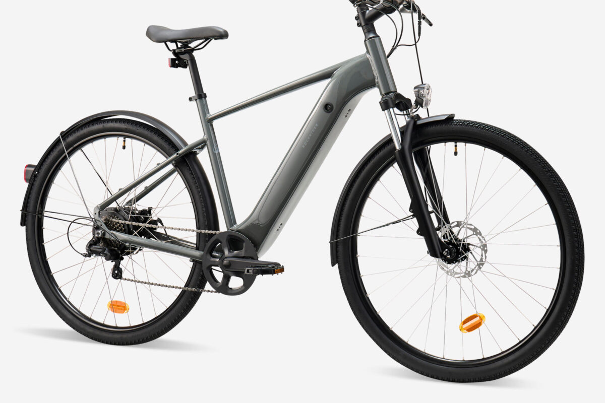 Neues Decathlon Rockrider E-ACTV 100: Schickes E-Bike für unter 1.000 €