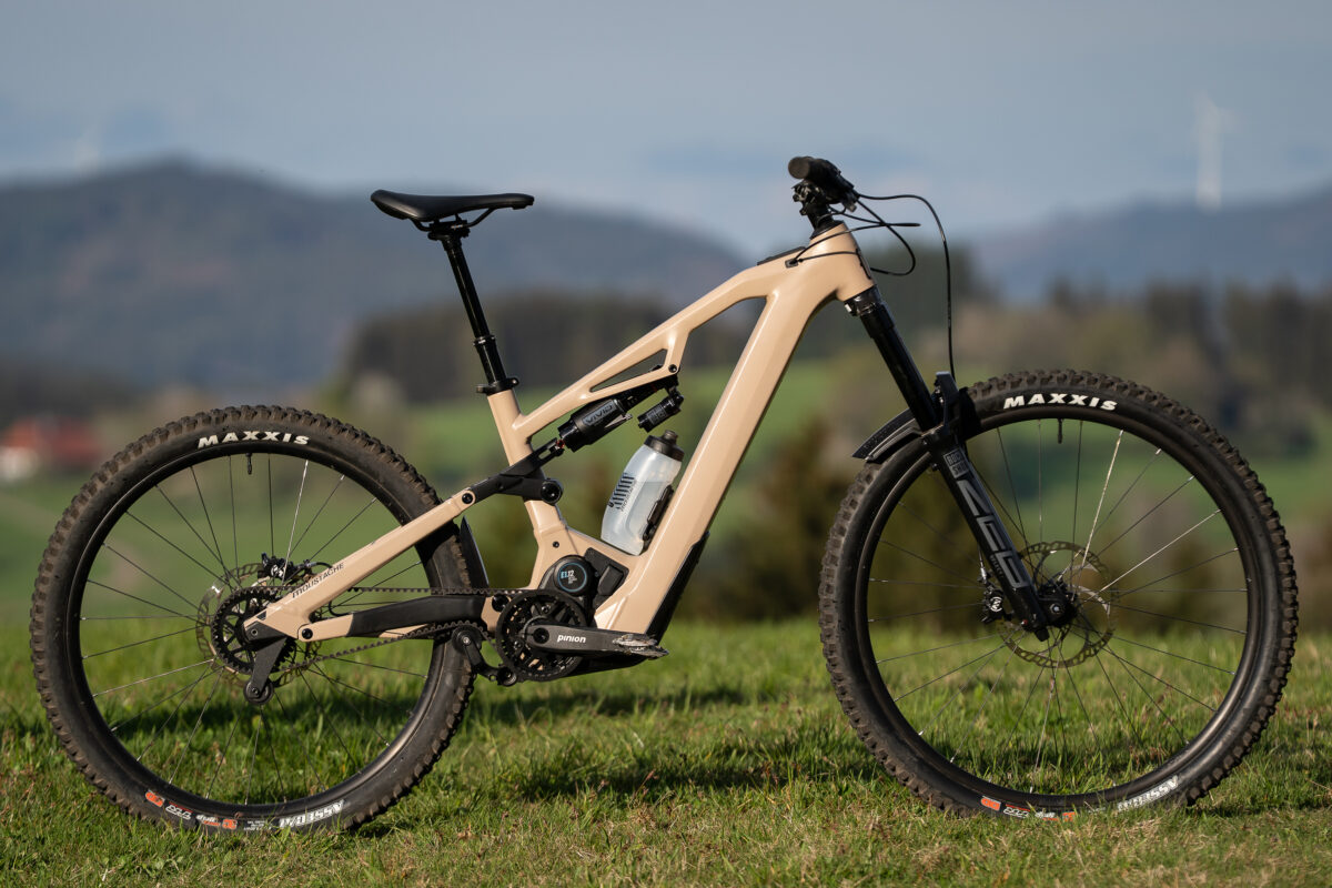 Moustache Clutch im ersten Test: E-Enduro mit Pinion E1.12 MGU