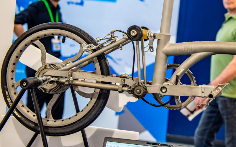 Eurobike 2025 Halle 9 – Kurioses & Innovatives : Kabelloser 14-fach-Antrieb trifft 3D-Druck-Wahnsinn