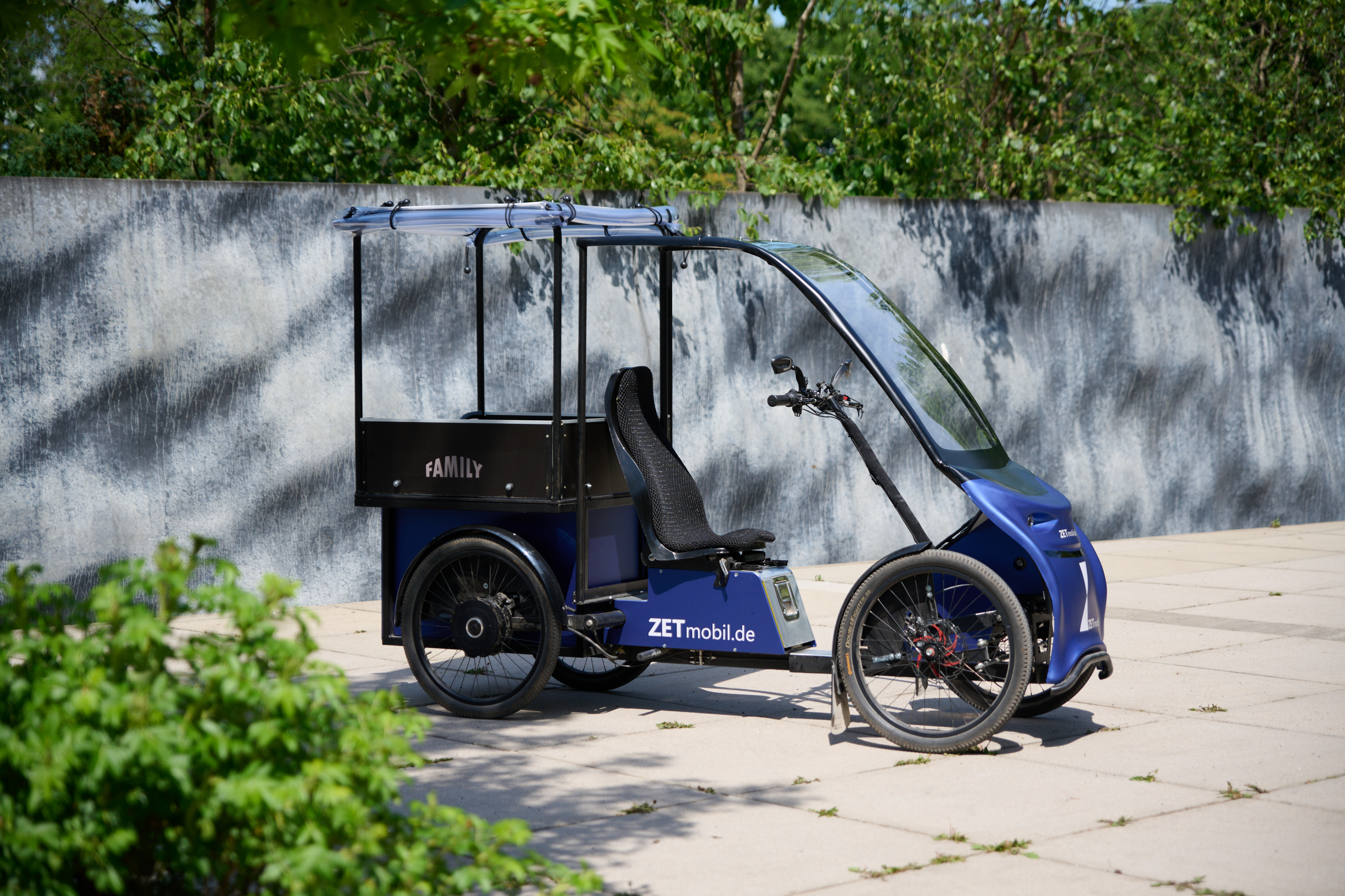 Vierrädriges E-Lastenrad für die Stadt: Das ZET von ZETmobil kombiniert Fahrrad und Auto