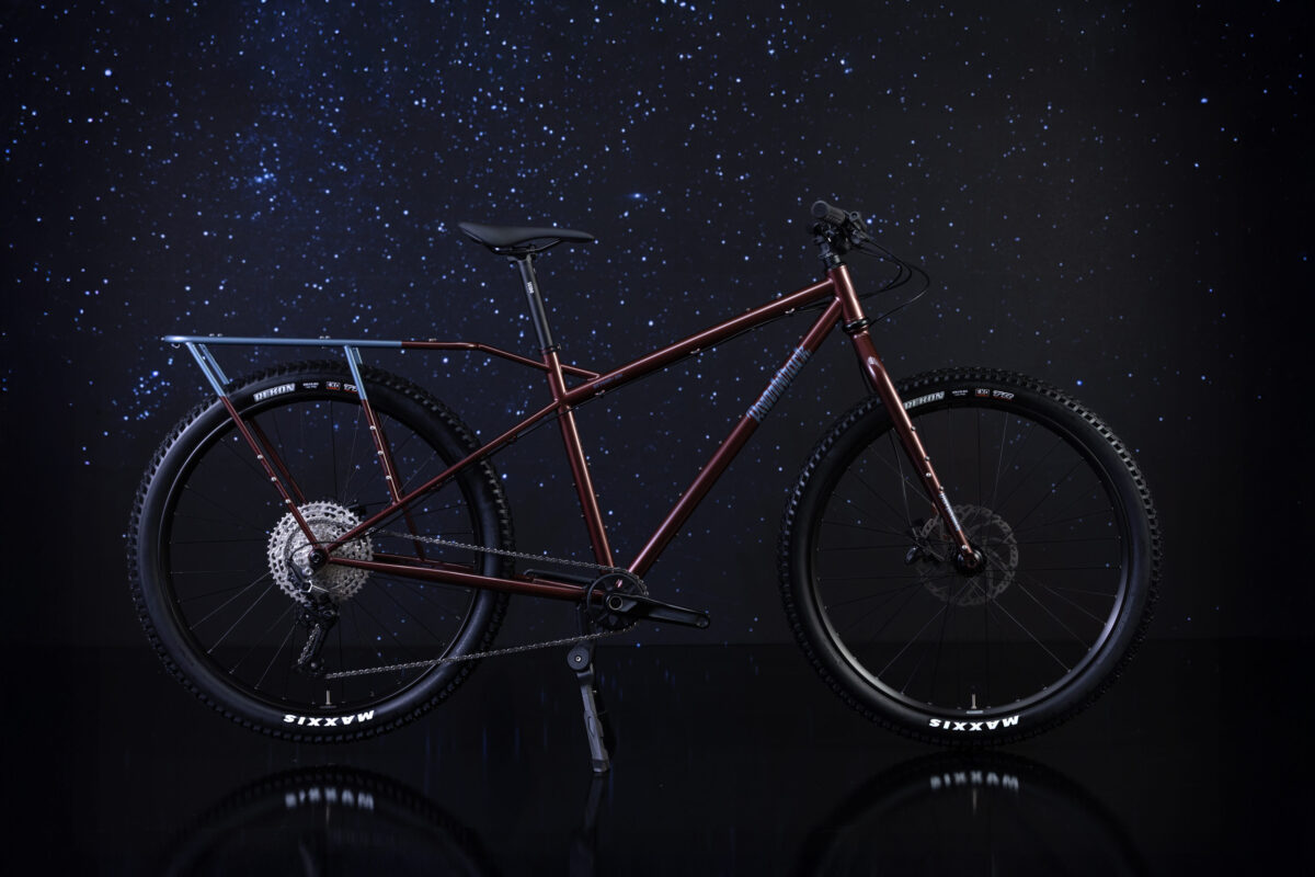 Neues Bombtrack Beyond+ Midtail 2026: Midtail-Lastenesel mit Touren-Genen